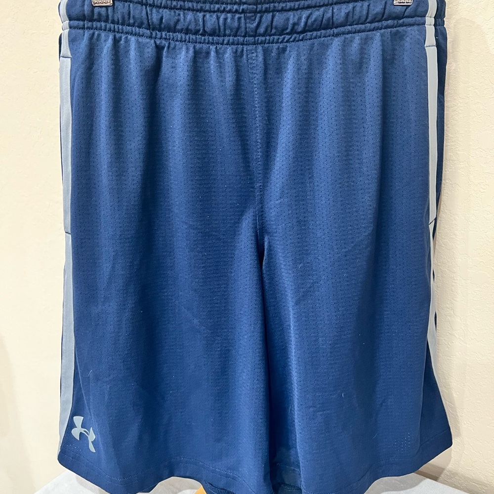 Men’s Under Armour Blue Athletic Performance Loose Fit Shorts SZ Large